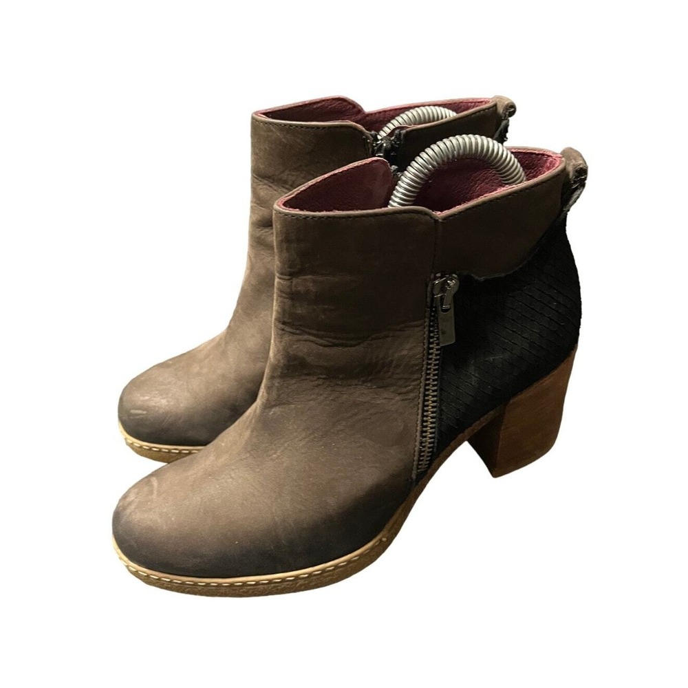 Sundance Ankle Boots Womens 38 Grey Black Snakeskin Embossed Leather Block Heel‎